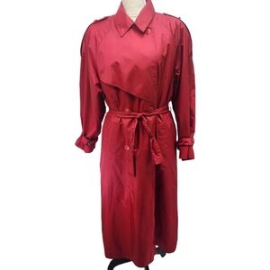 J. Gallery. Vintage, Red Trench Coat w/ removable liner. Size: 9/10 EUC